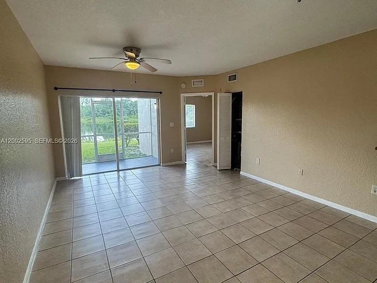 1133 Golden Lakes Blvd #813 — Photo 4