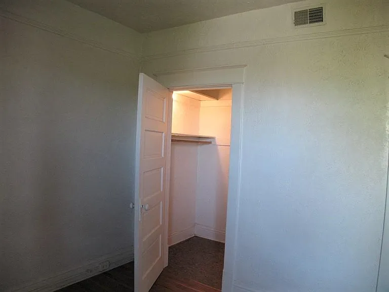 502 Bryan St #D — Photo 13