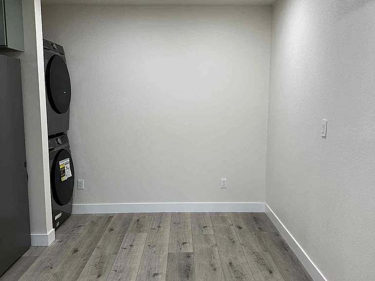 7567 Rock Canyon Dr — Photo 5
