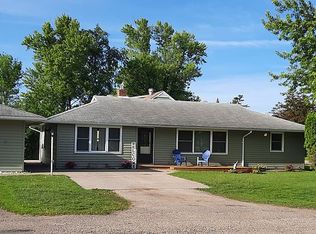 318 1st St NW, Bagley, MN 56621