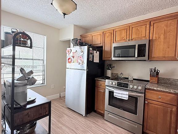 2nd image of 12906 SW 88th Ter #B-202