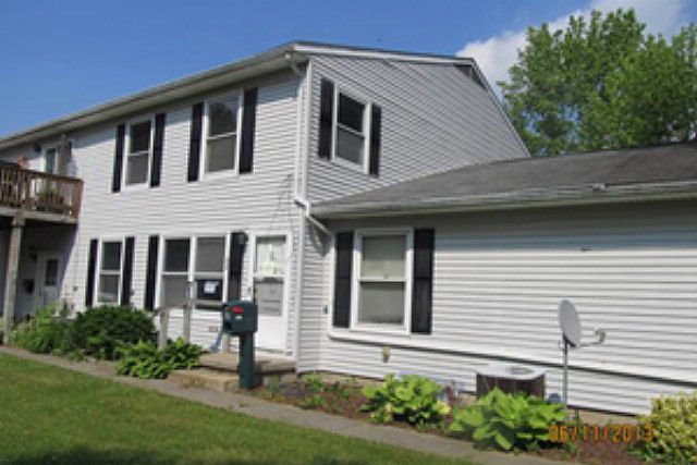 1st image of 1136 Village Ln Unit 1