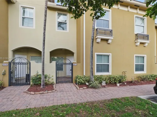 2851 W Prospect Rd Unit 307, Tamarac, FL 33309