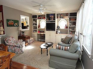 1001 Fallen Oak Dr, Apex, NC 27502