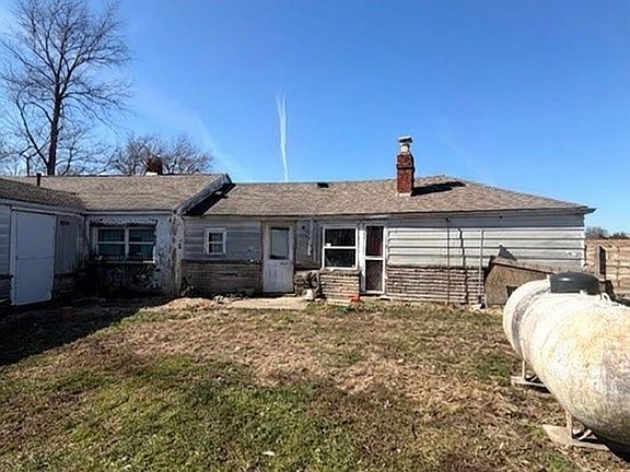 5th image of 18821 Brownsville Rd