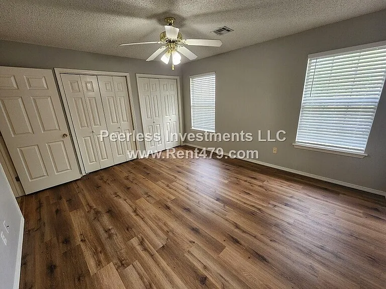 509A Braithwaite St — Photo 8