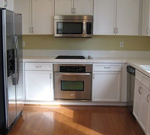 5th image of 27946 Crown Court Cir #124