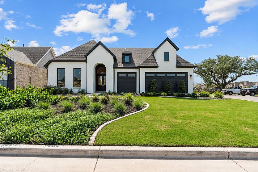 Renown Model Exterior