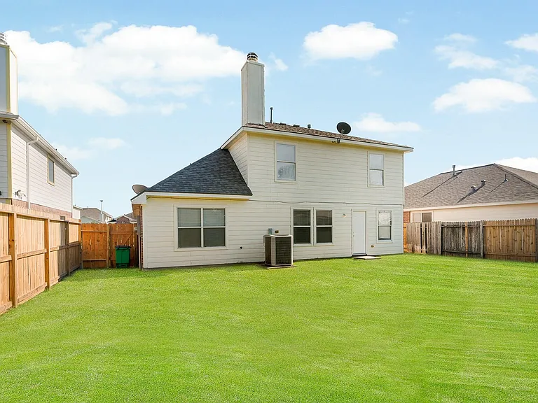 5111 Caymus Dr — Photo 16