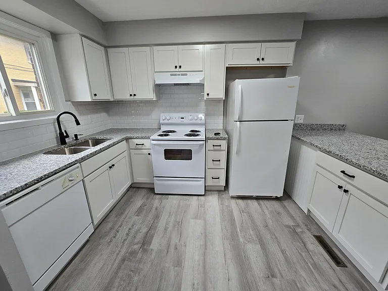 1400 Ranchland Dr #101 — Photo 6