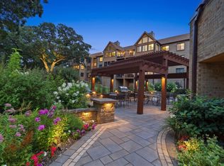 6100 Auto Club Rd APT 305, Bloomington, MN 55438