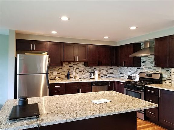 5th image of 130 E Grand Ave APT 303