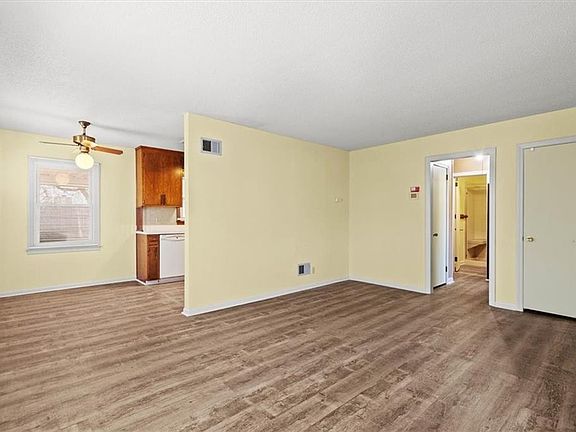 4th image of 1221 E 25th Ave