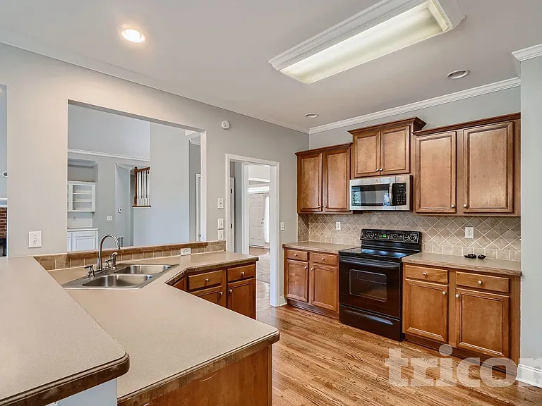 3587 Vern Way NE — Photo 5