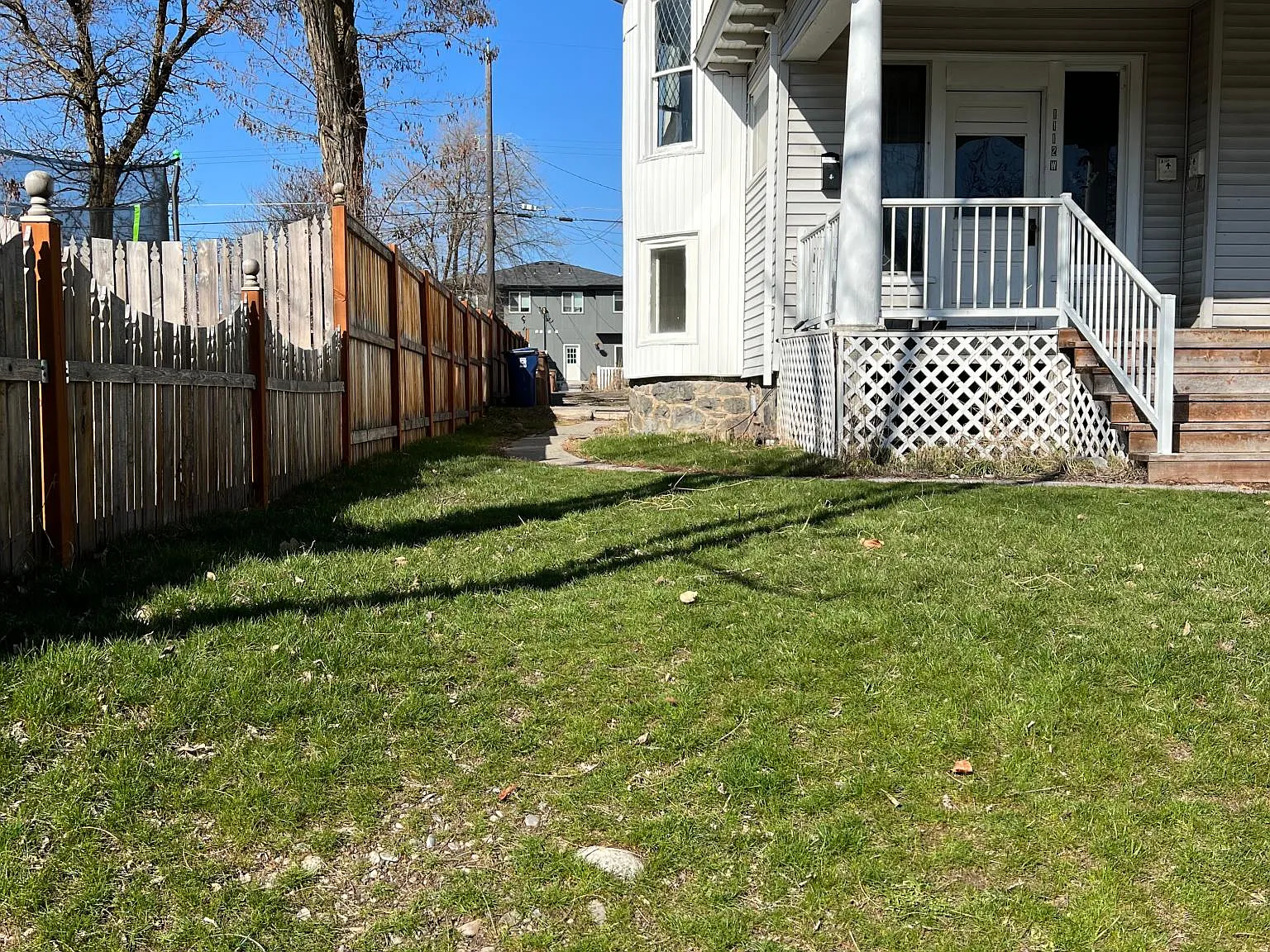 2 bed, 900 sqft, $935 — Photo 2
