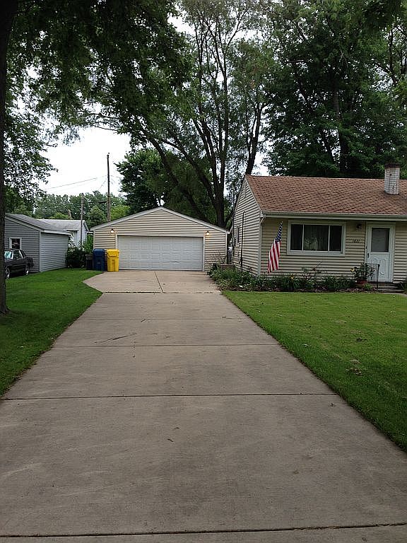 1821 N Indiana St, Griffith, IN 46319 Zillow