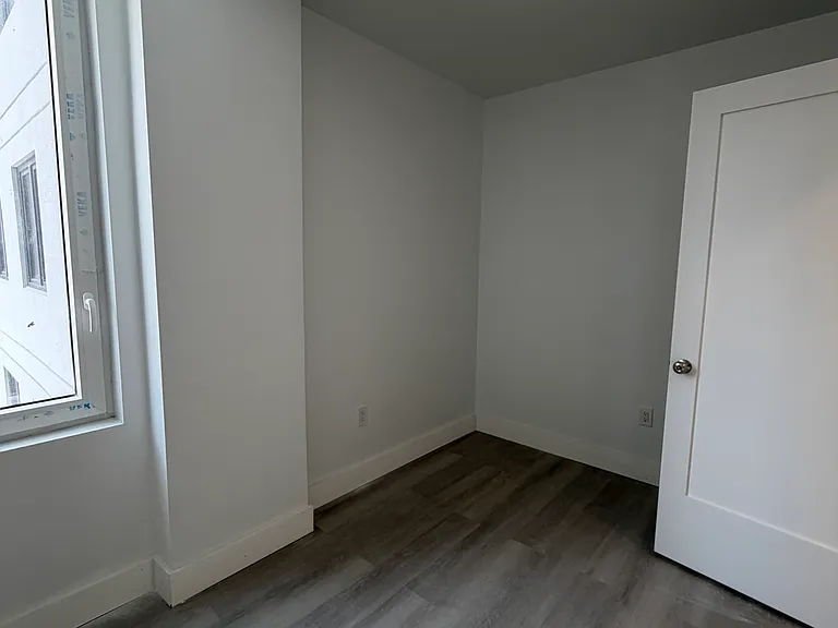 1641 Undercliff Ave #5I — Photo 10