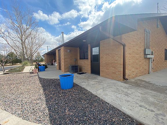 2nd image of 820 S Denison St #11
