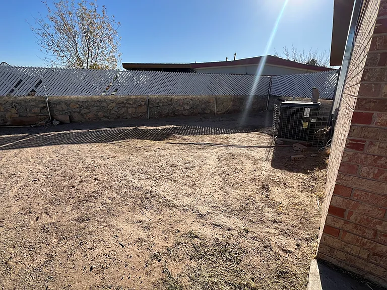 9323 Nottingham Dr — Photo 27