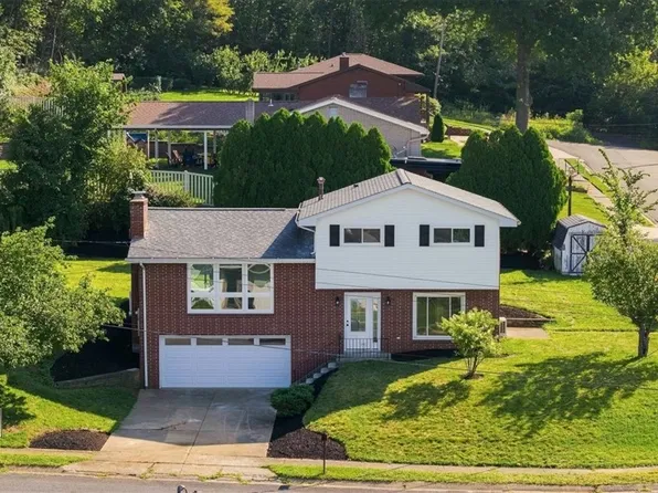 1106 Fairlane Dr, Aliquippa, PA 15001
