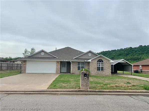 303 Wapiti, Poteau, OK 74953