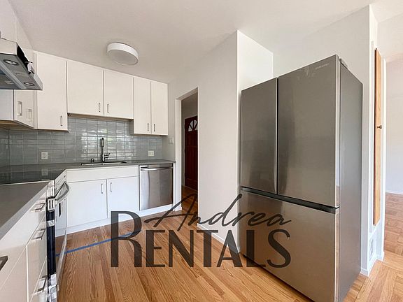 5th image of 1557 Treat Ave