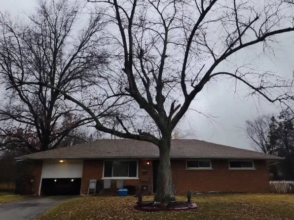 8803 Zodiac Dr, Cincinnati, OH 45231