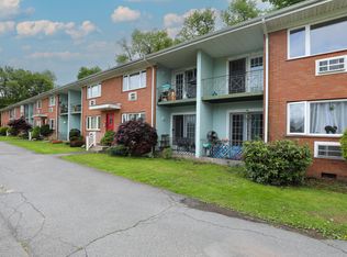 30 Lamb Ave #3B, Saugerties, NY 12477