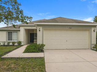 2646 Queen Alberta Dr, Valrico, FL 33596