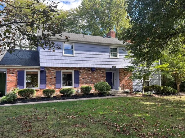 41 Old Farm Cir, Pittsford, NY 14534