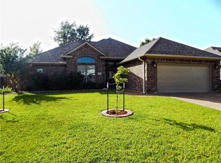 2903 Agee Ct, Bryan, TX 77808