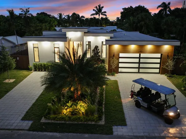 301 Cascade Lane, Palm Beach Shores, FL 33404