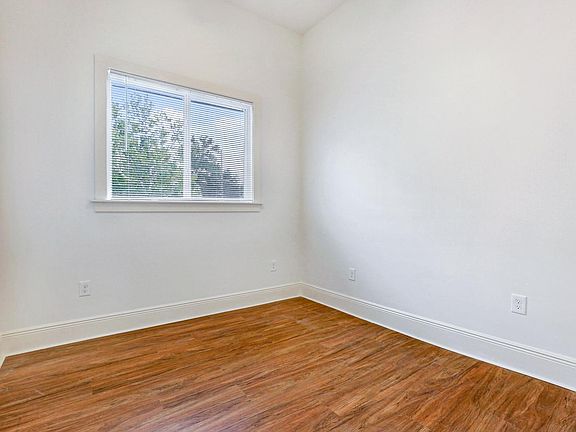 5th image of 1483 N Johnson St