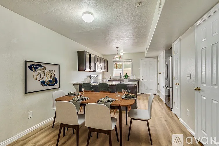 3 bed, 1473 sqft, $2,350 — Photo 2