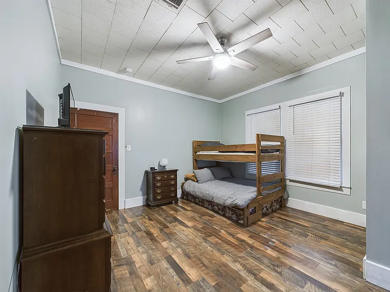 316 Madison St — Photo 15