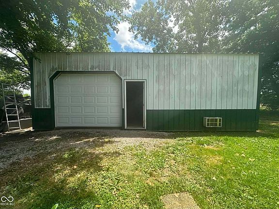 3rd image of 4332 E Plymouth Rd