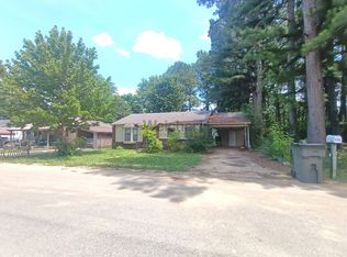 645 N 6th St, Paragould, AR 72450