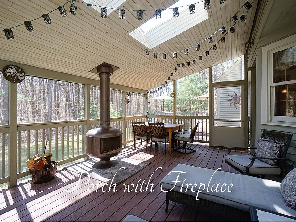 5 Applewood Dr Derry NH Zillow