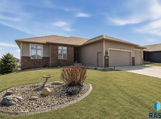 1224 S Monticello Ct, Sioux Falls, SD 57106