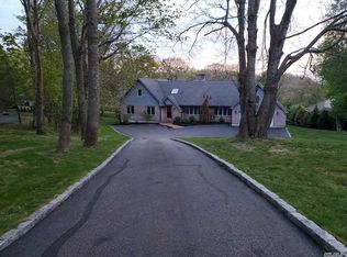 160 Inlet Vw E, Mattituck, NY 11952