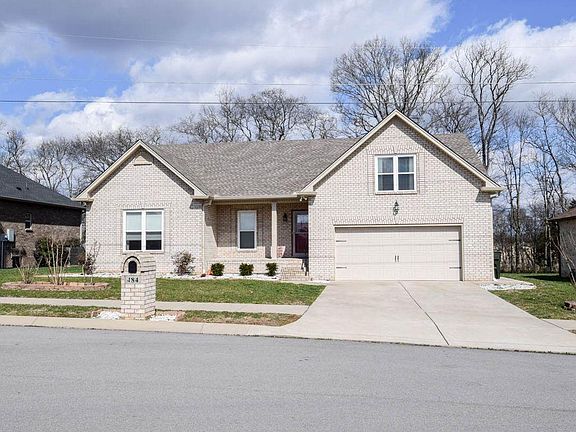 2nd image of 484 Lucy Cir