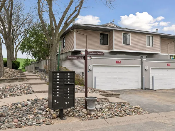 1318 Landmark Trl N, Hopkins, MN 55343