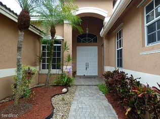 4727 SW 195th Ter, Miramar, FL 33029