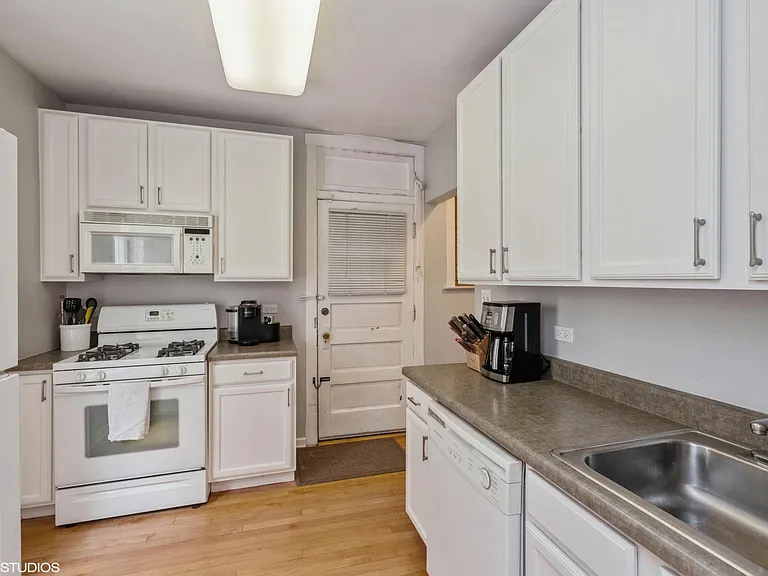 611 Washington Blvd #1S — Photo 8