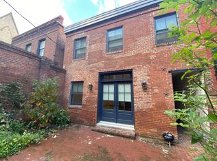 19 E Branch Aly, Baltimore, MD 21202