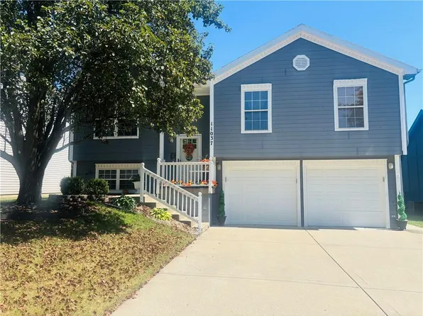 11037 N Lewis Ave, Kansas City, MO 64157