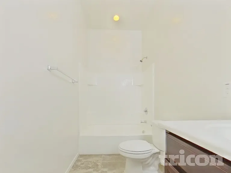 15744 W Pierce St — Photo 13