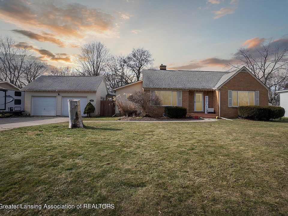 1849 Schoolcraft St, Holt, MI 48842 Zillow