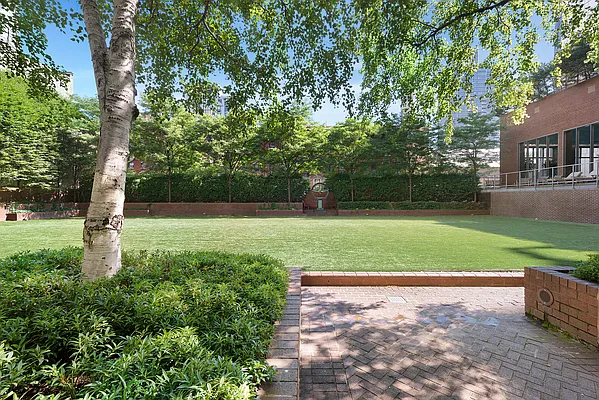 Sold by Compass | media 10