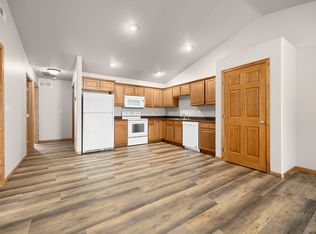 203 E 5th St #203, Hartford, SD 57033